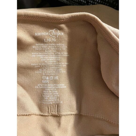 Rhonda Shear Seamless Shaping Tank with Shelf Bra LARGE(15-EX) - Picture 3 of 4